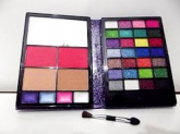 Kit de Maquiagem com Sombra 3D